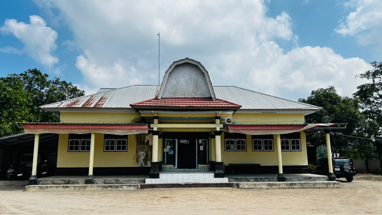 Suasana Desa Aik Berik