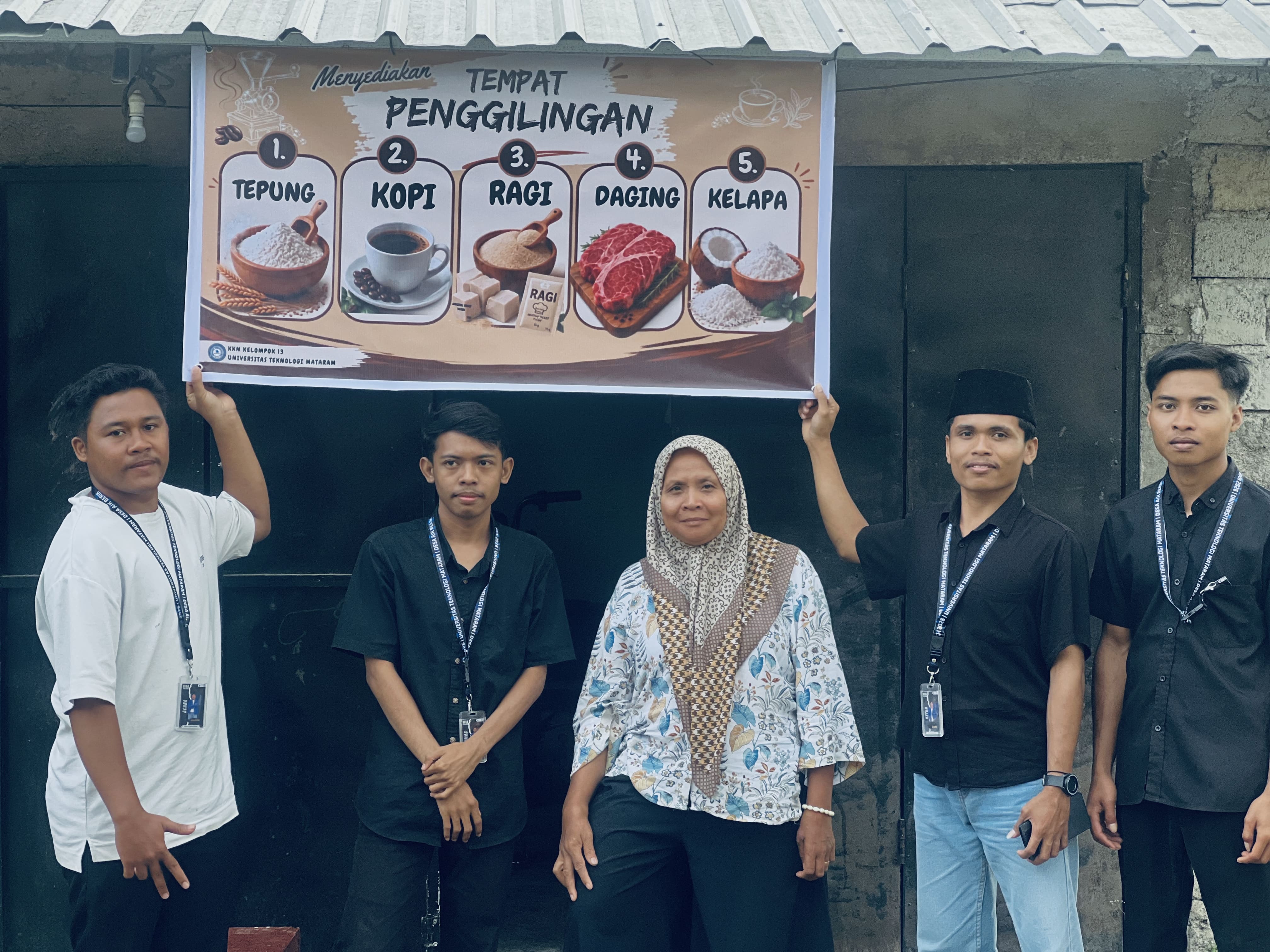 Pemasangan Spanduk UMKM