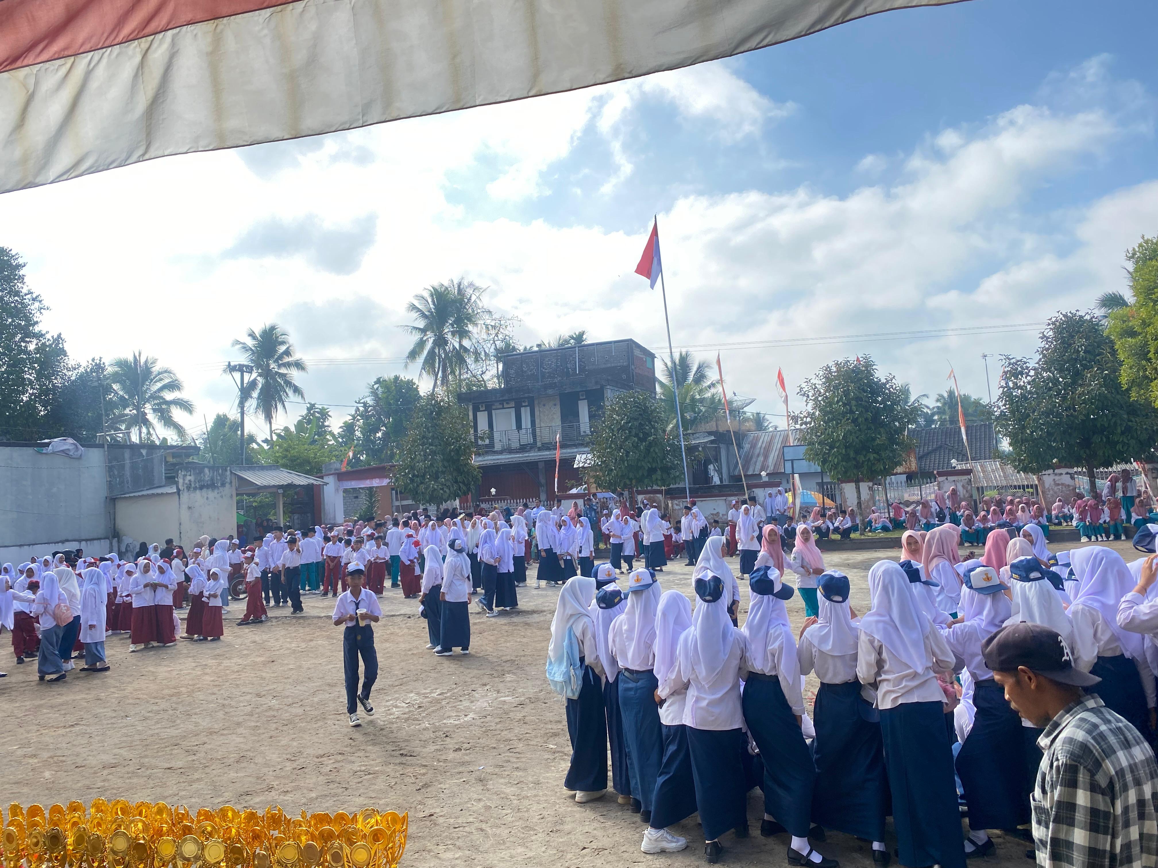PEMERINTAH DESA AIK BERIK GELAR SEMARAK HUT RI-81 DI DESA AIK BERIK