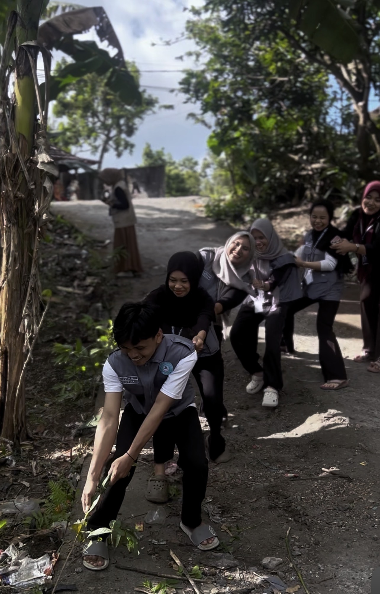 GOTONG ROYONG